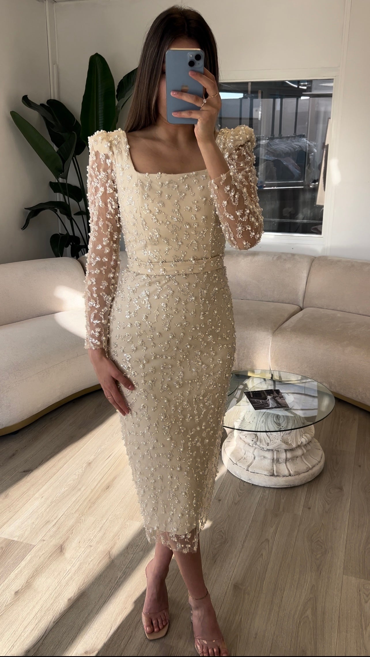 The Ayliva dress beige