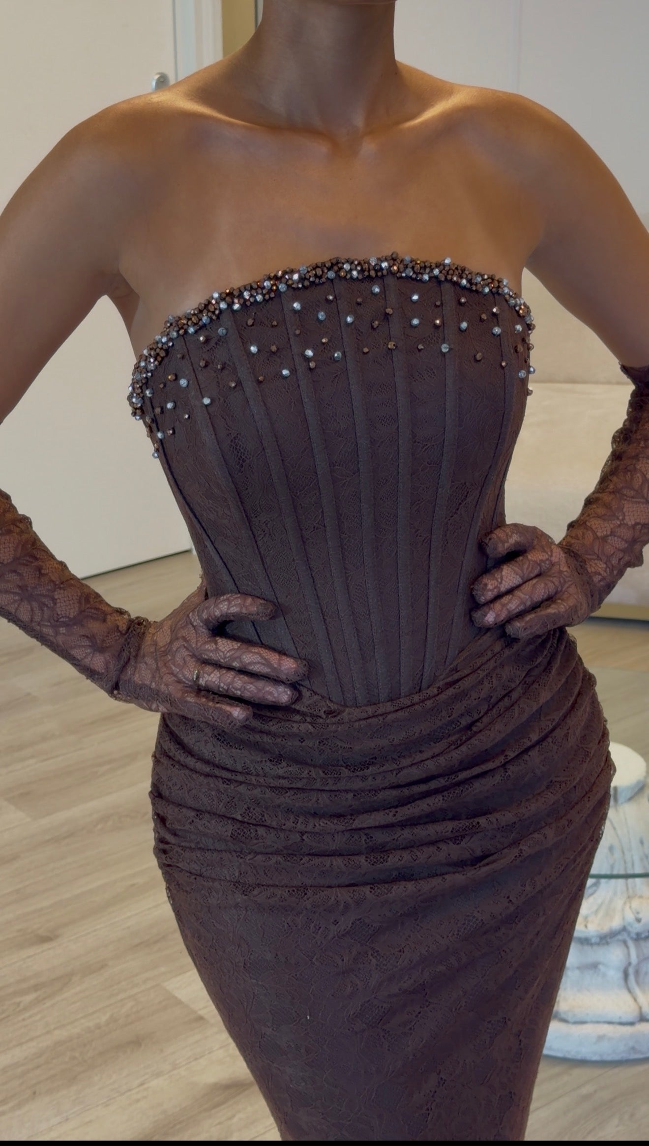 The Jasmina dress brown