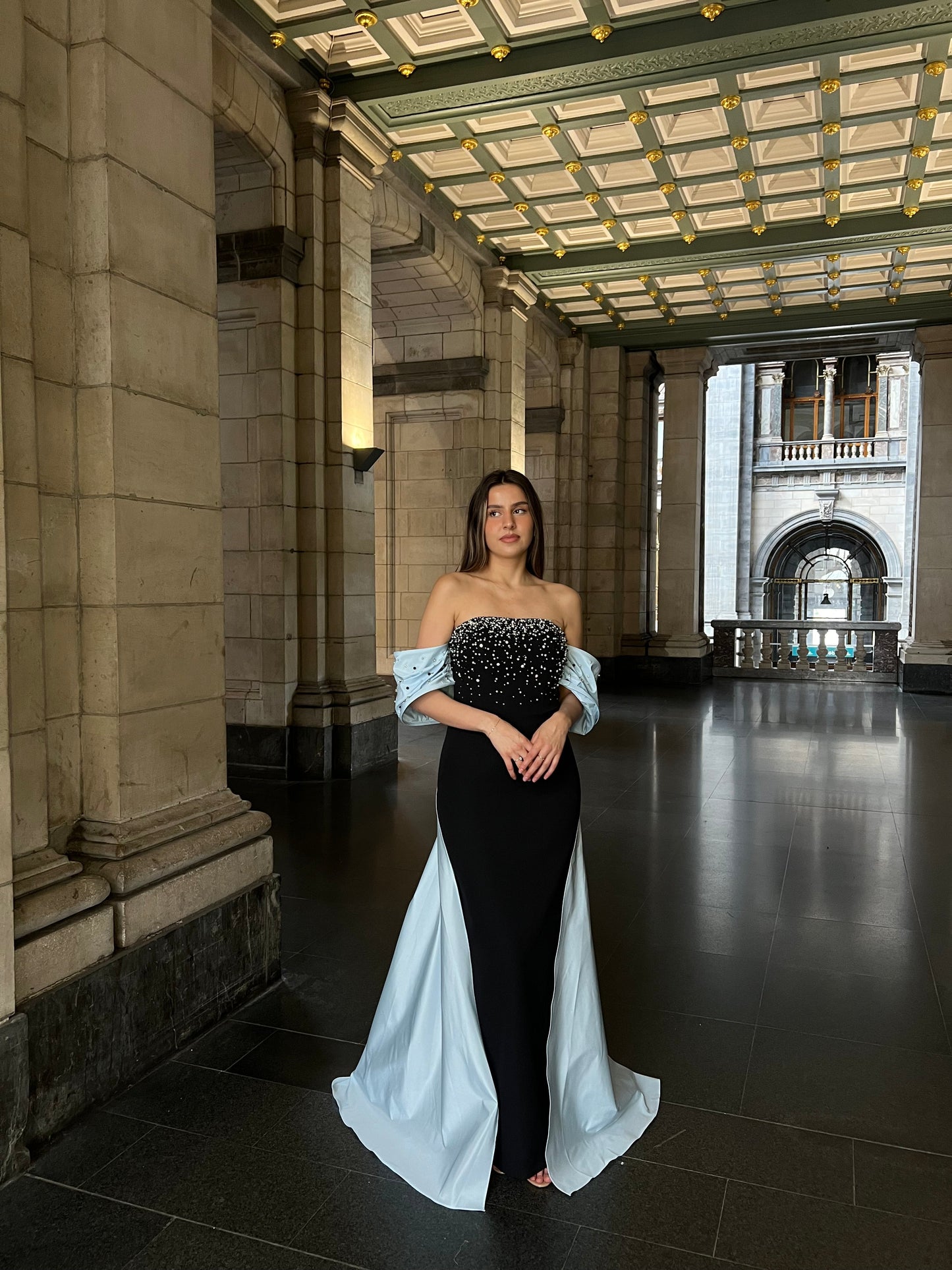 The Leena dress black and blue