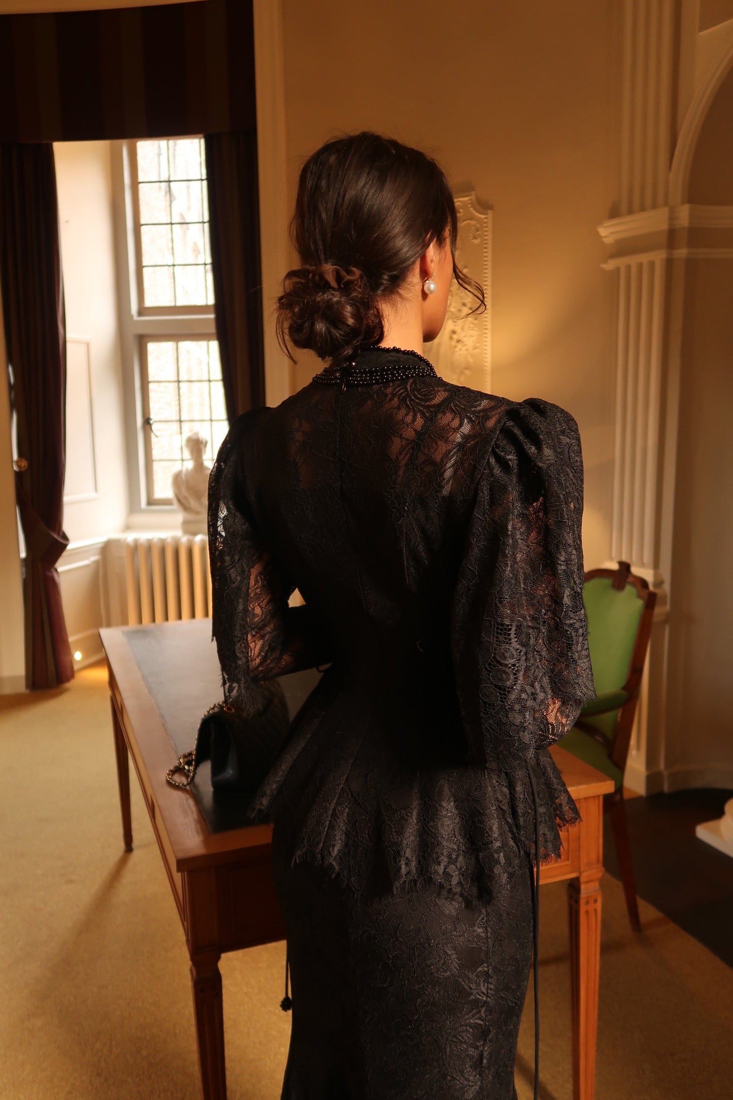 The Evelina Suit black