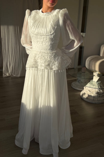 The Diora dress white