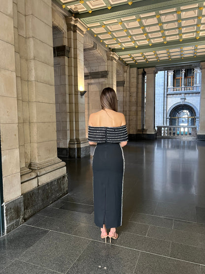 The Liva dress black