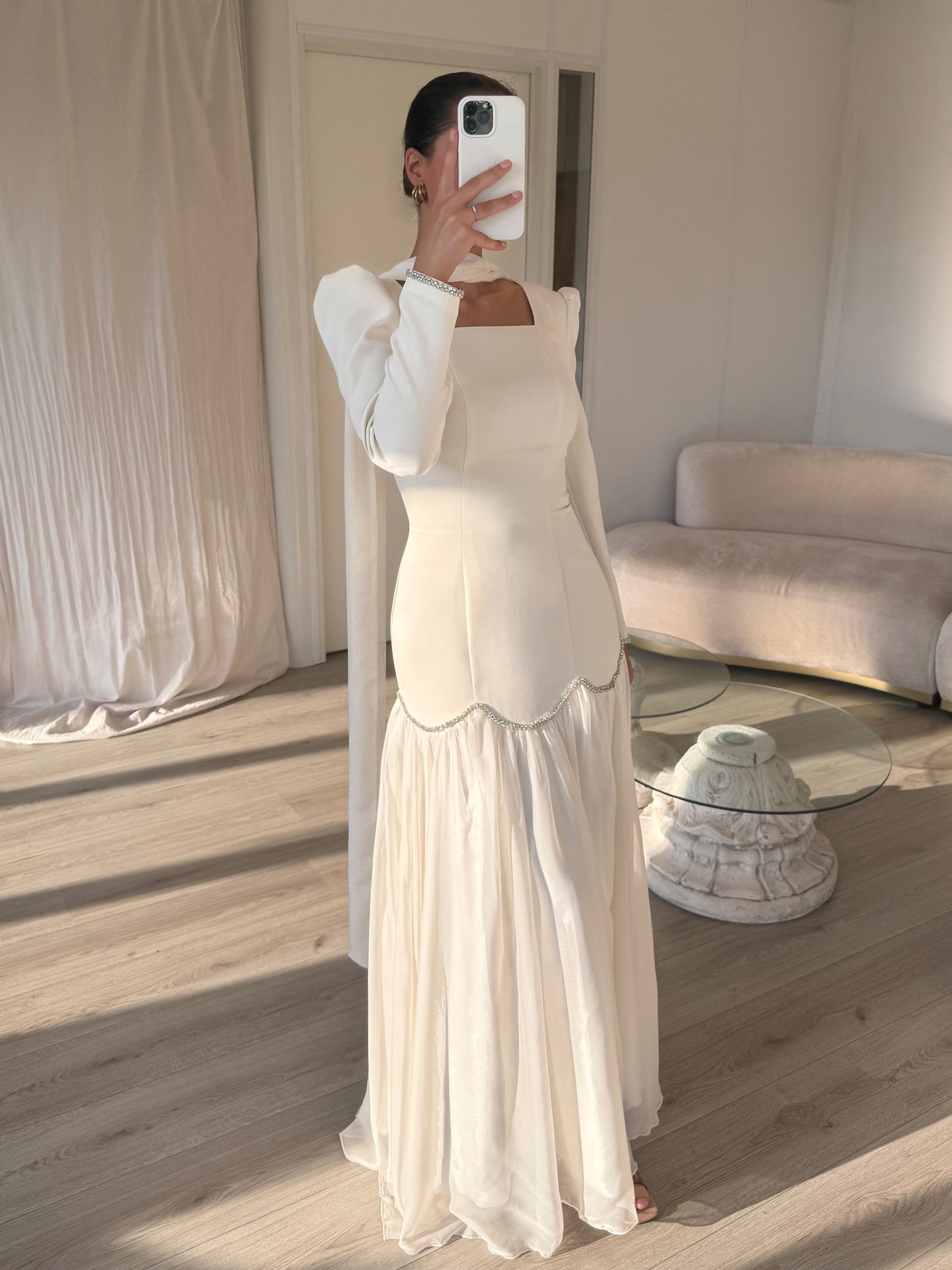 The Amoza dress ivory