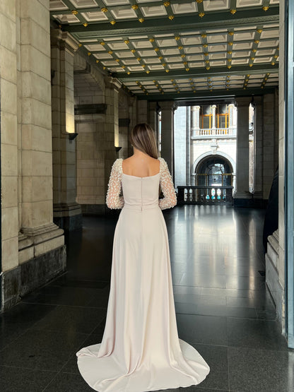 The Asena dress beige