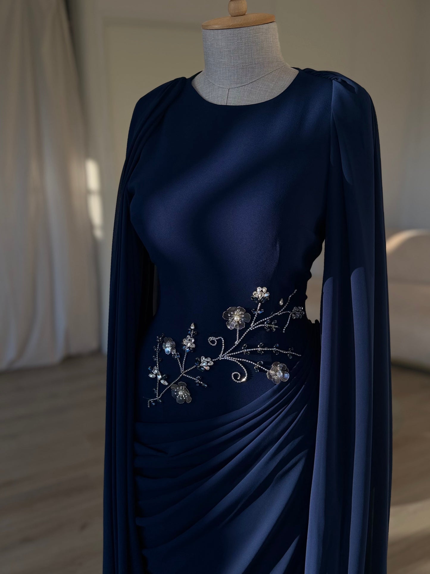 The Zehra dress navy