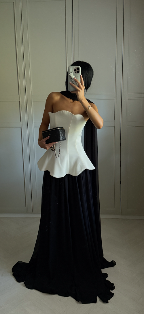 The Denola dress black and white AN edition