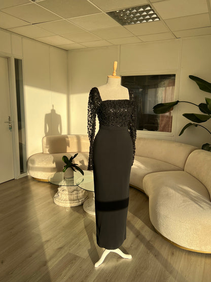 The Melek dress black