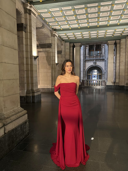 The Elvana dress burgundy