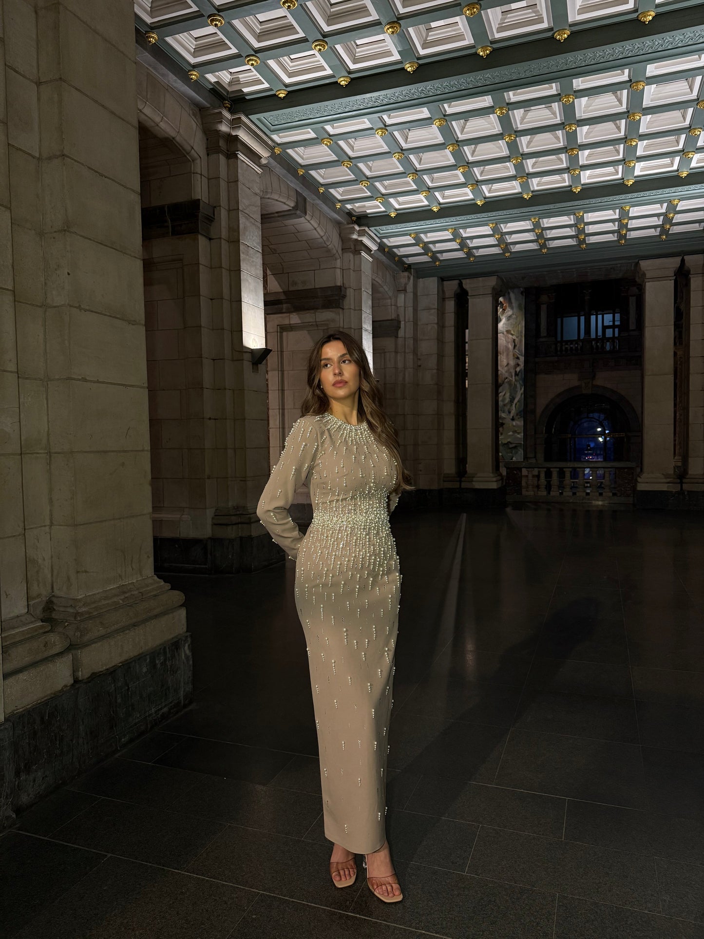 The Viana dress beige
