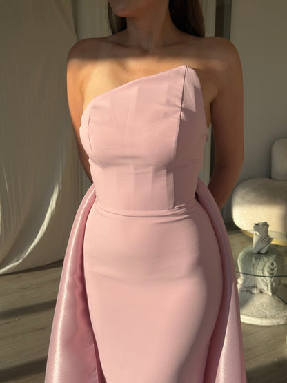 The Aselya dress soft pink
