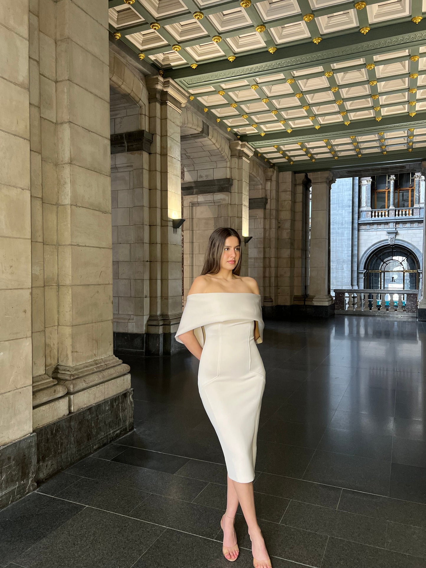 The Marielle dress beige