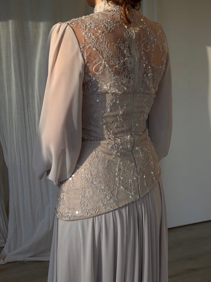The Lovira dress beige