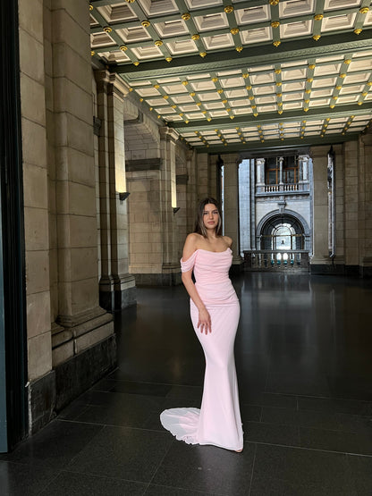 The Meyra dress soft pink