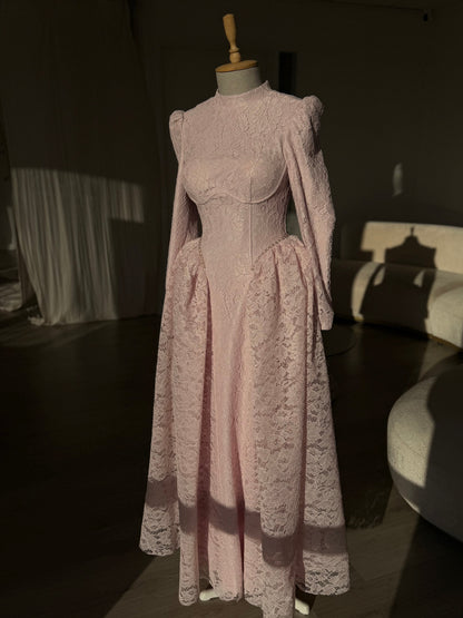 The Lori dress soft pink