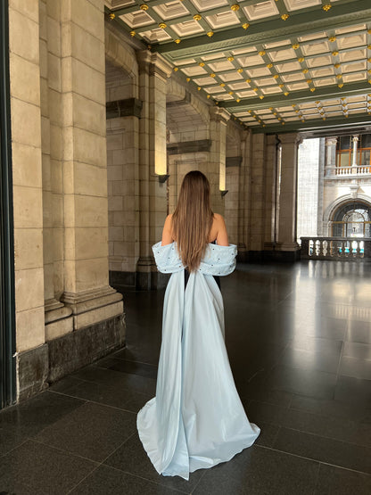 The Leena dress black and blue