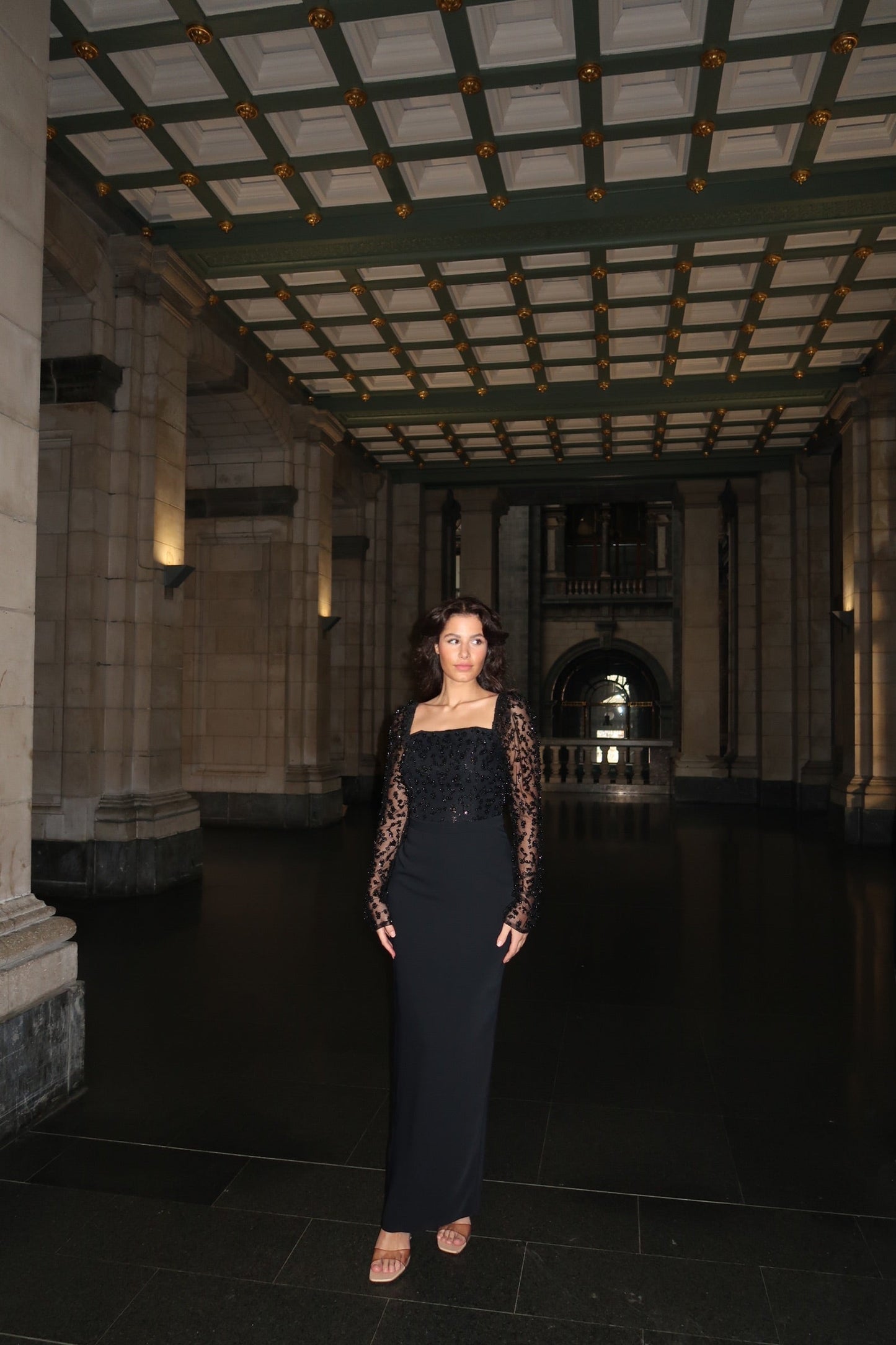 The Melek dress black