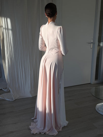 The Eviya dress peache