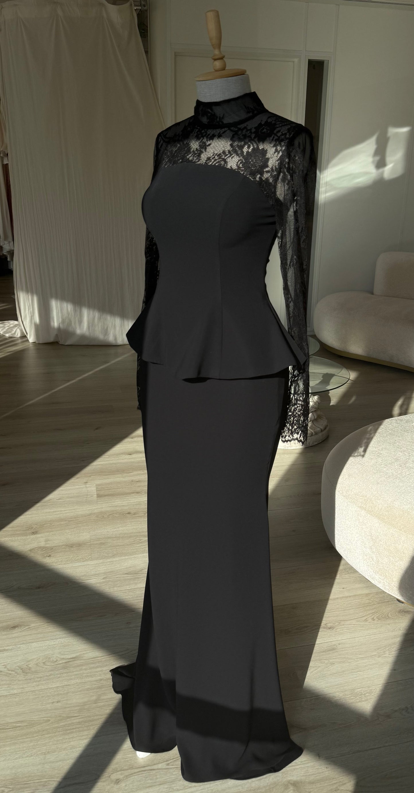 The Adelya dress black