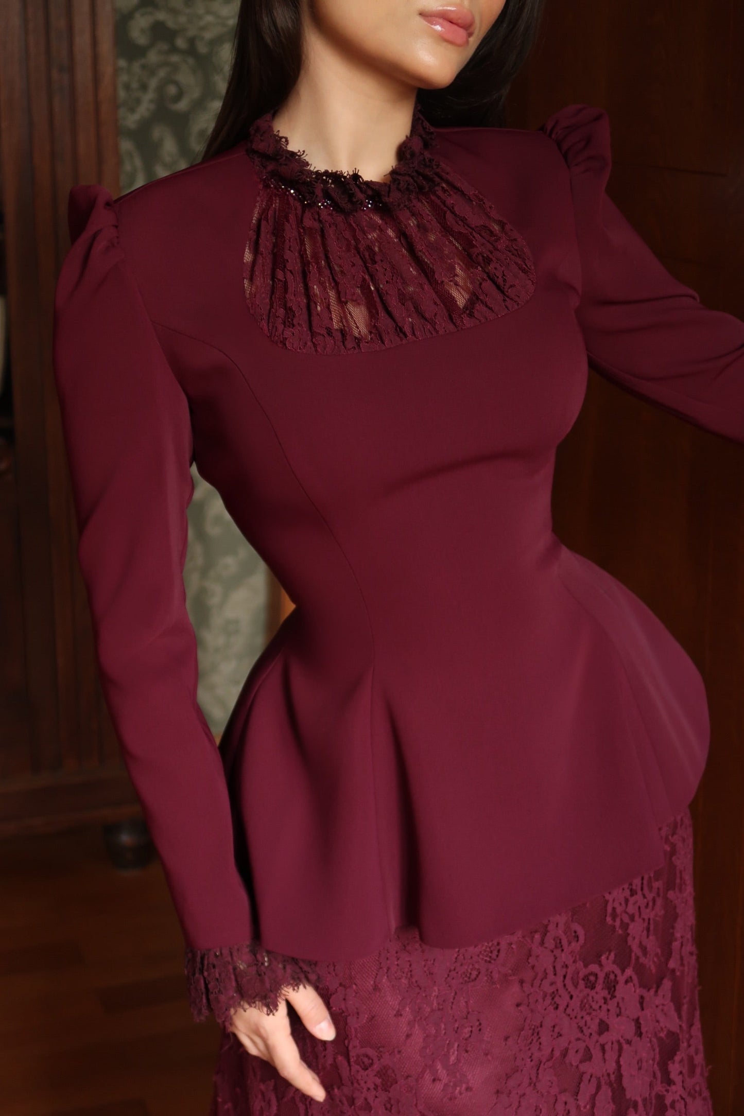 The Evelia suit plum