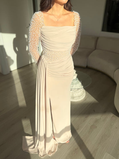 The Yara dress beige