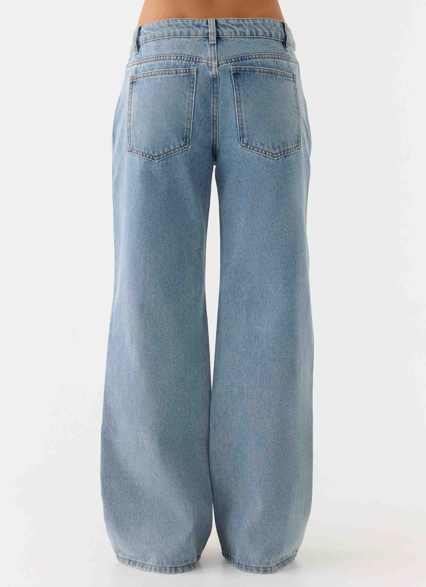 Aesha Low Rise Jeans - Light Denim