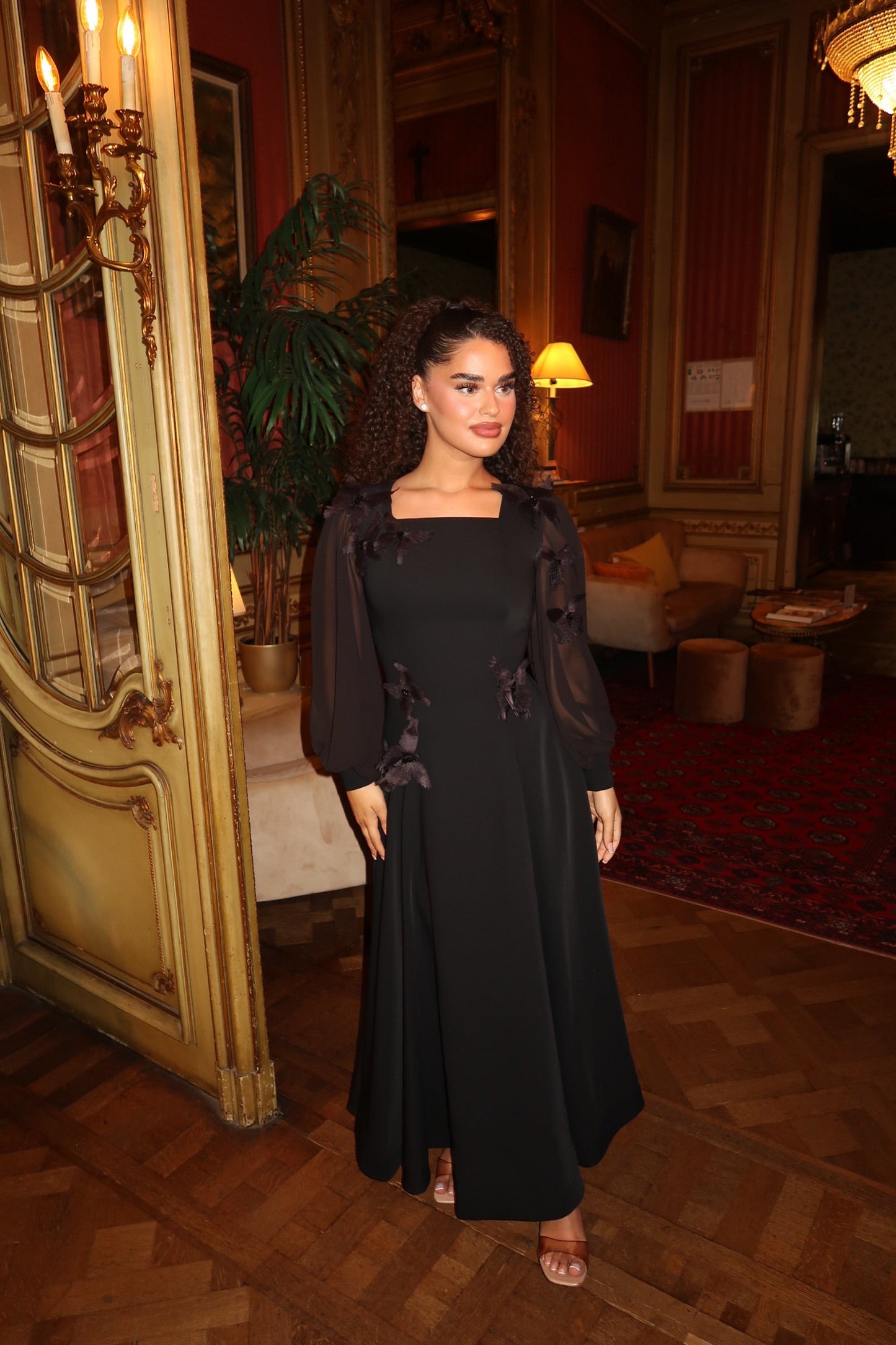 The Berna dress black