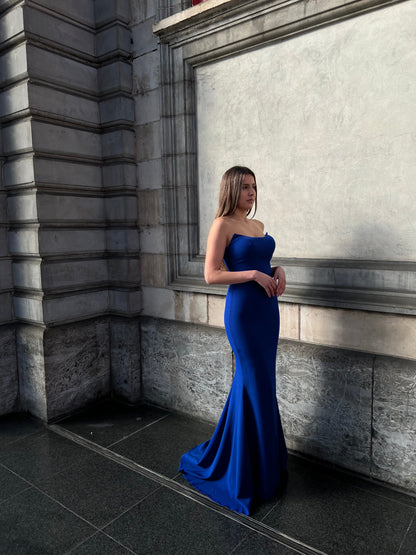 The Dilâ dress blue