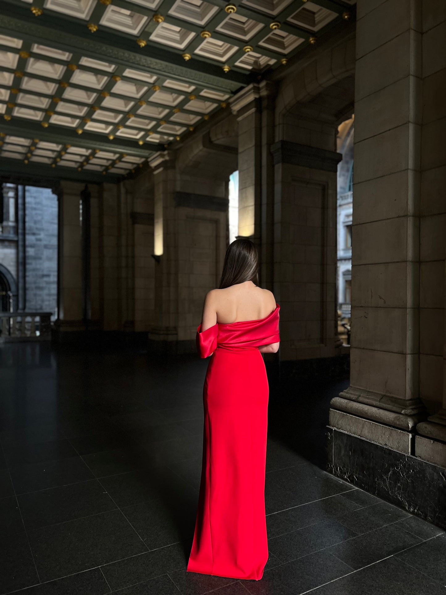 The Dilara dress red