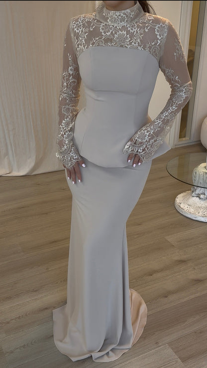 The Adelya dress beige