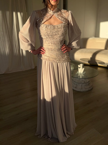 The Lovira dress beige