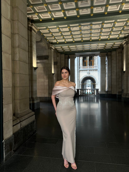 The Jennifer dress beige