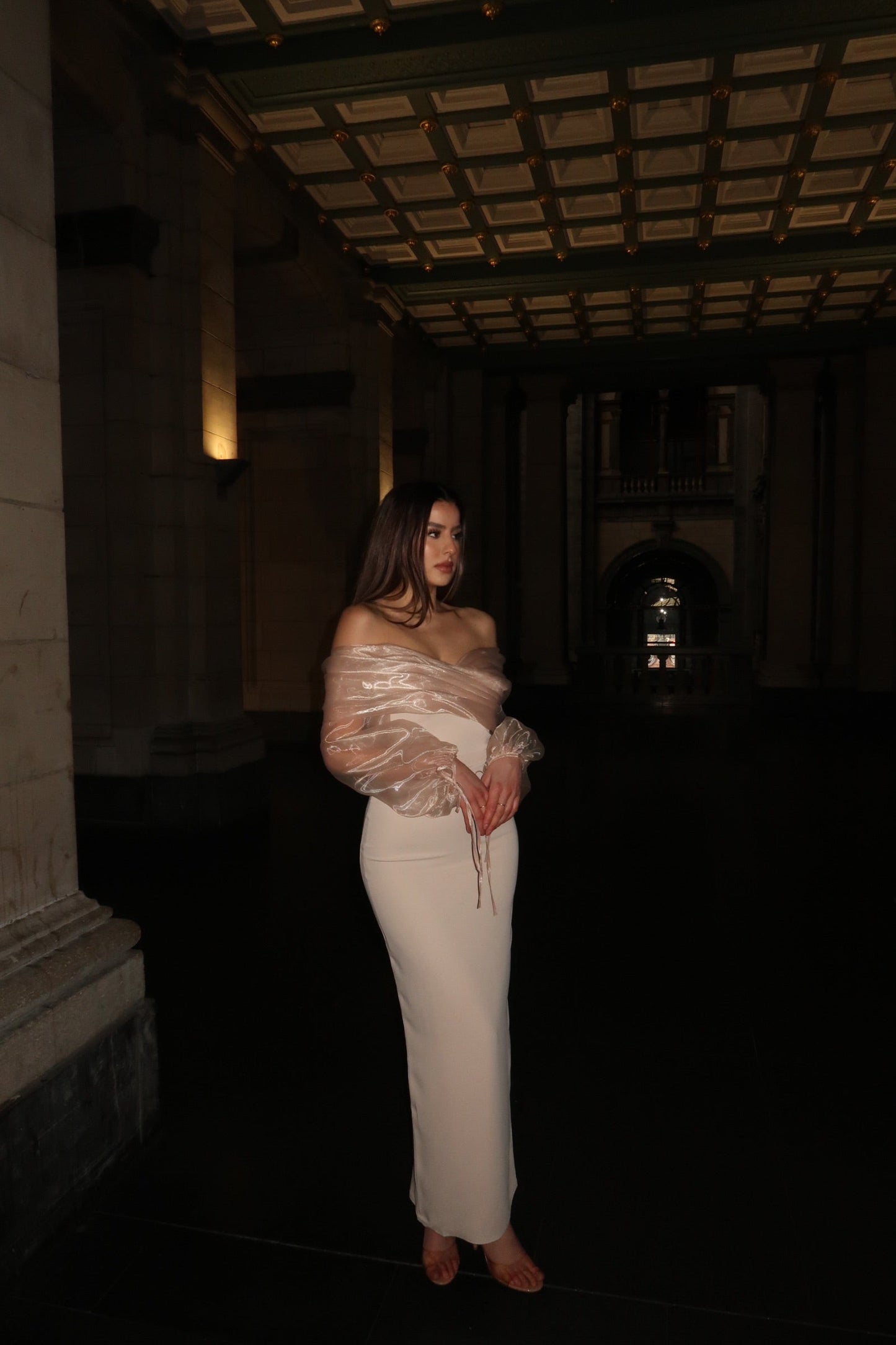 The Lena dress beige pink