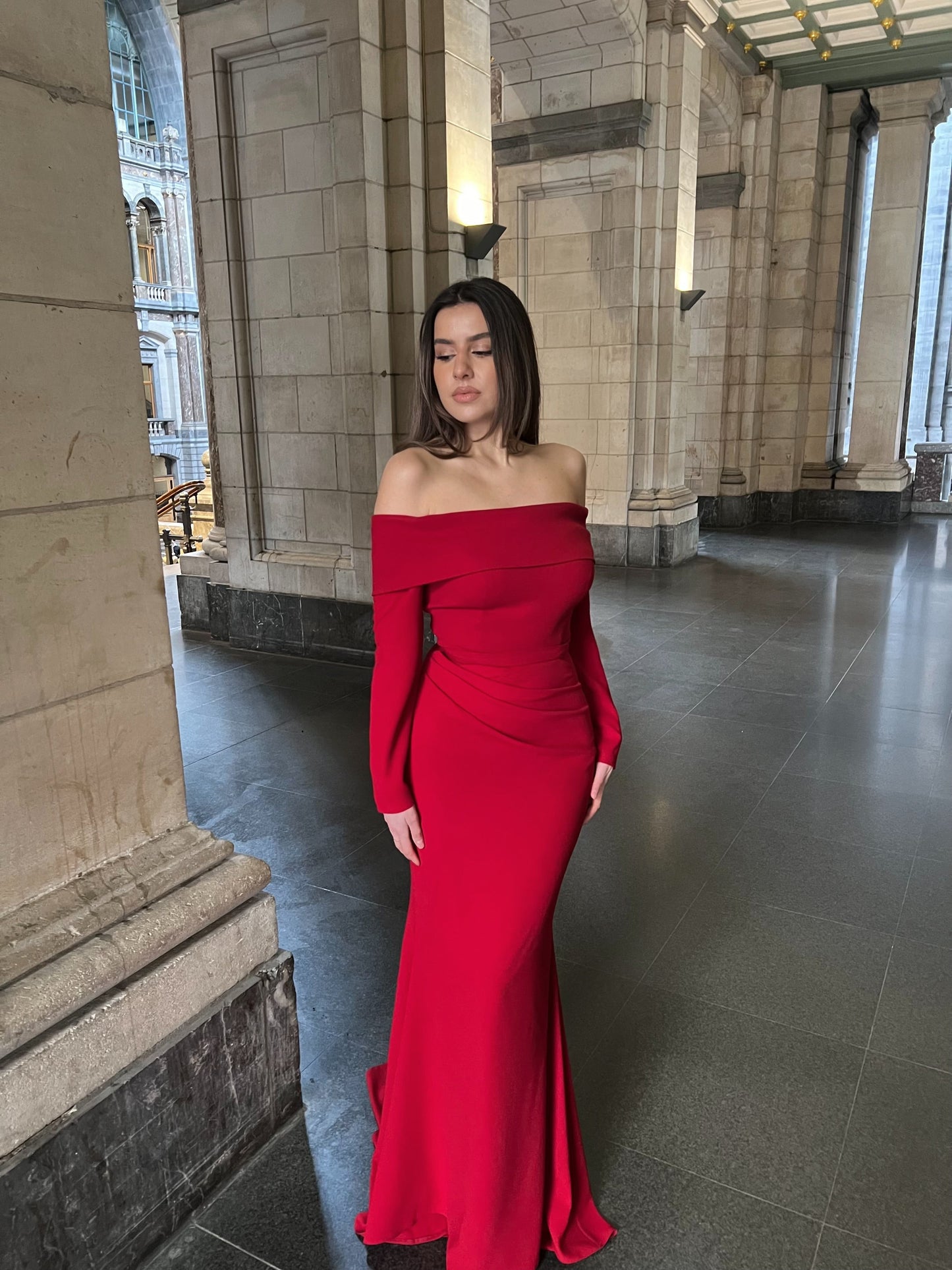 The Mihra dress deep red