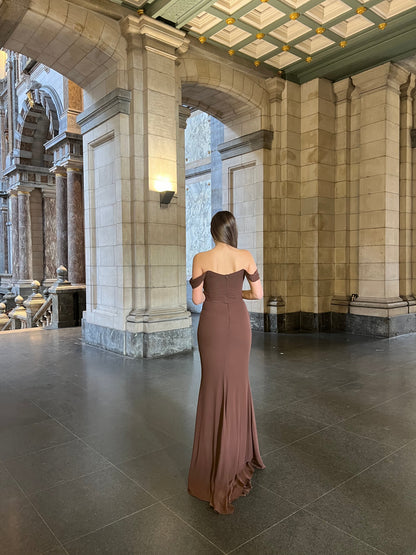 The Meyra dress brown