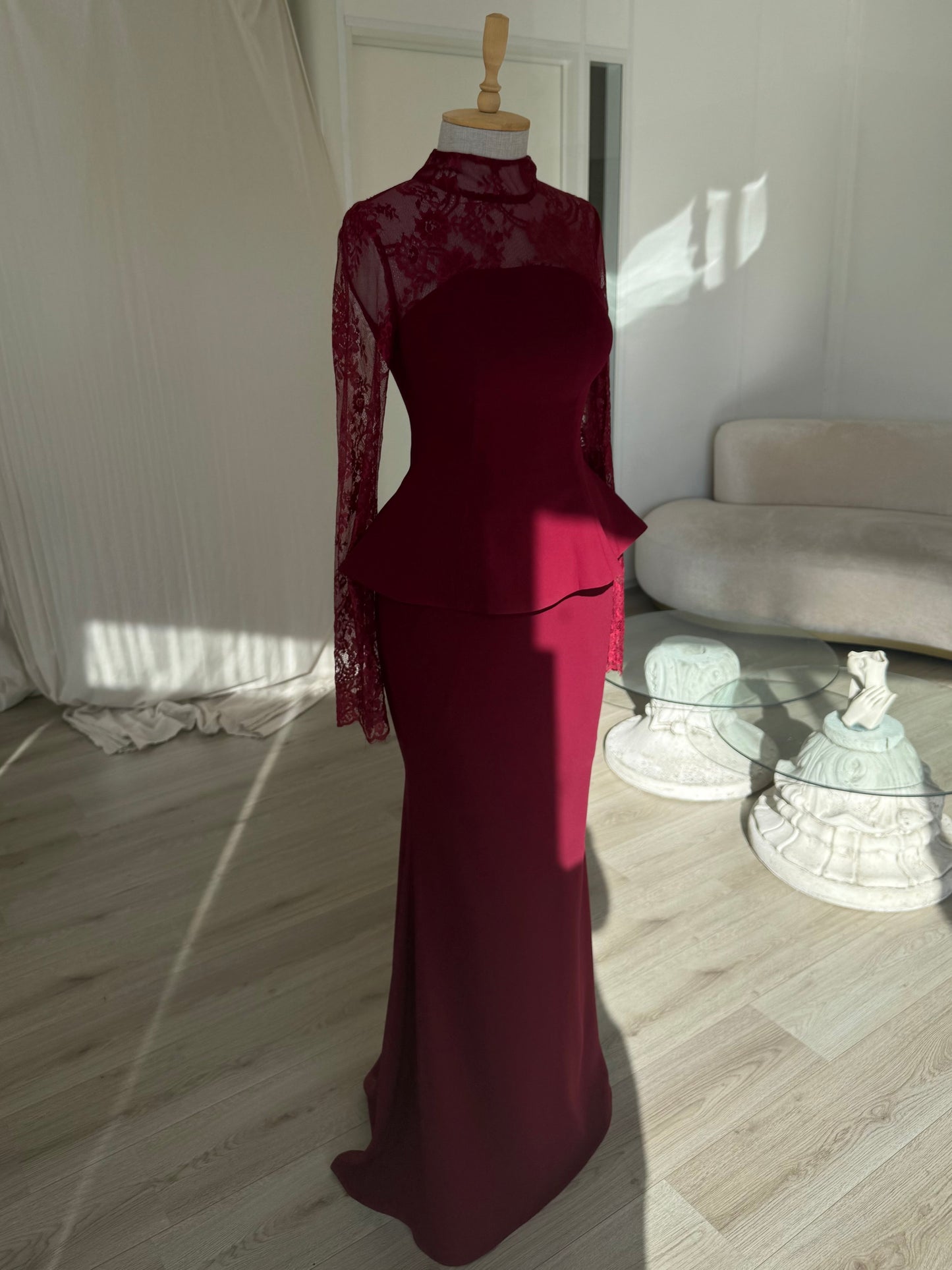 The Adelya dress burgundy
