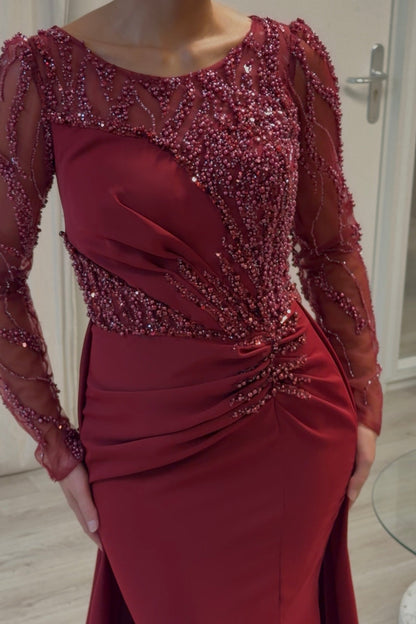 The Nevra dress burgundy