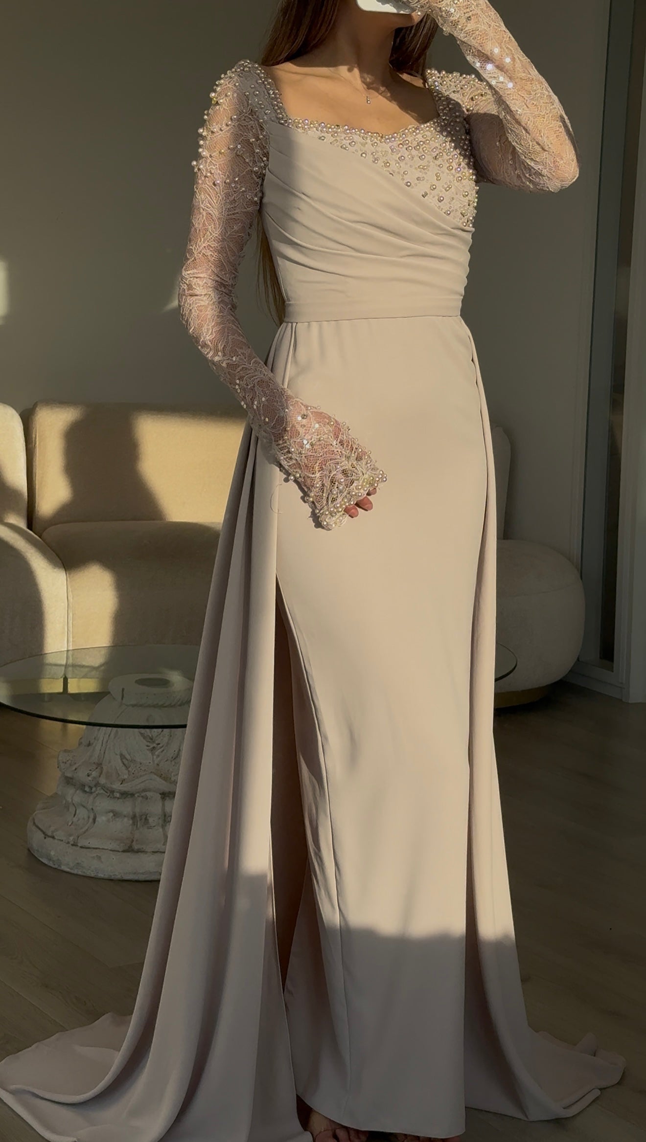 The Asu dress beige