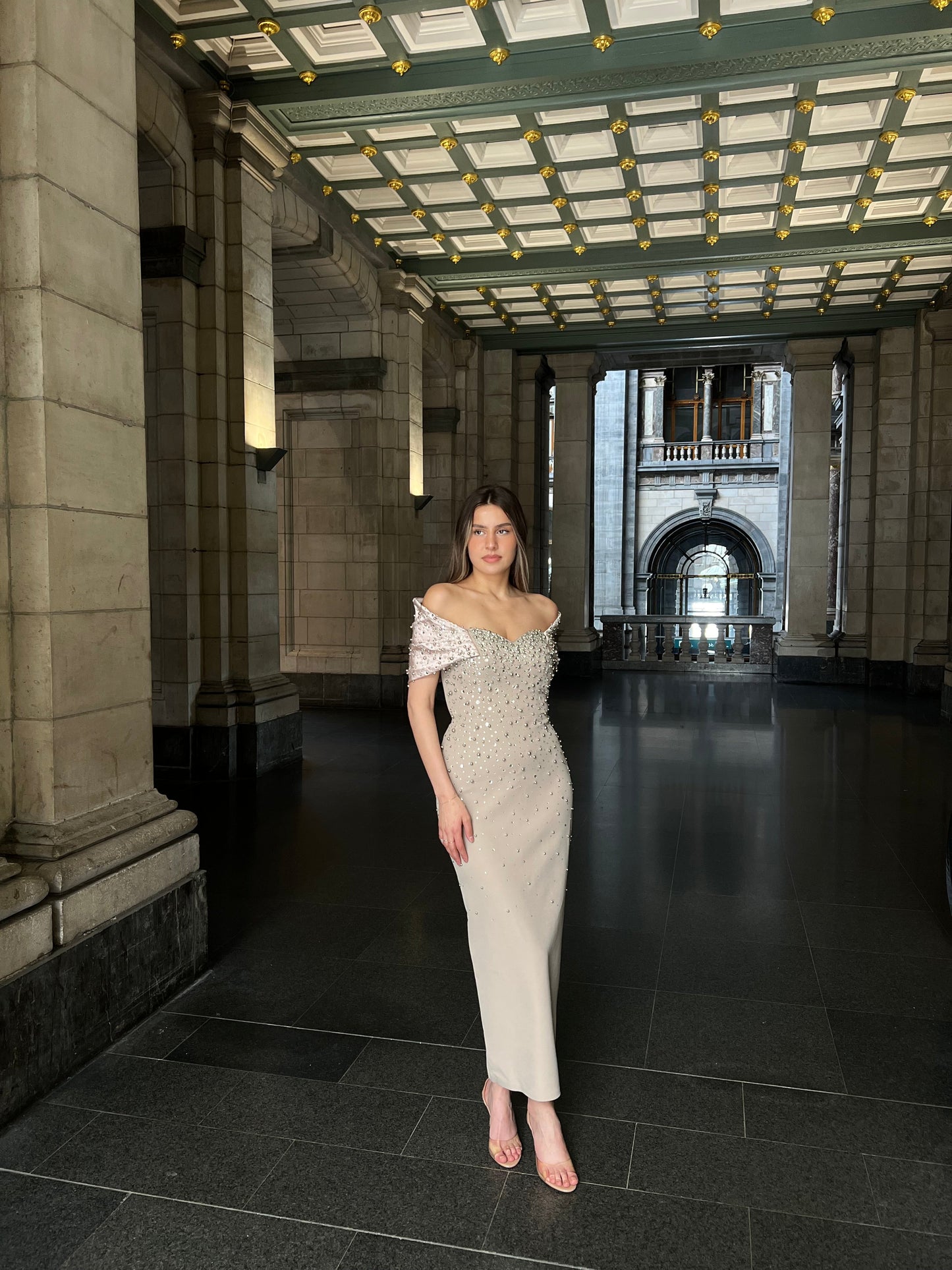 The Serna dress beige