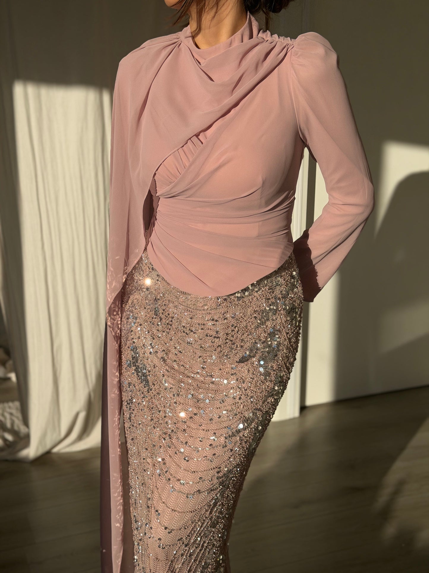The Zerin dress rosewood