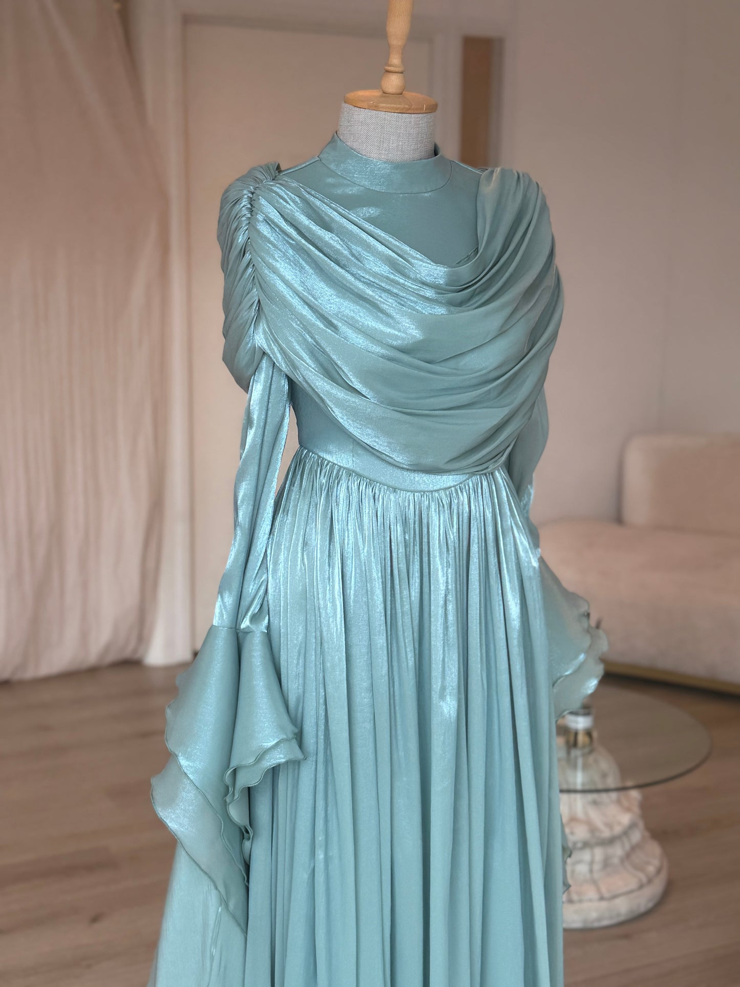 The Eliaana aqua blue