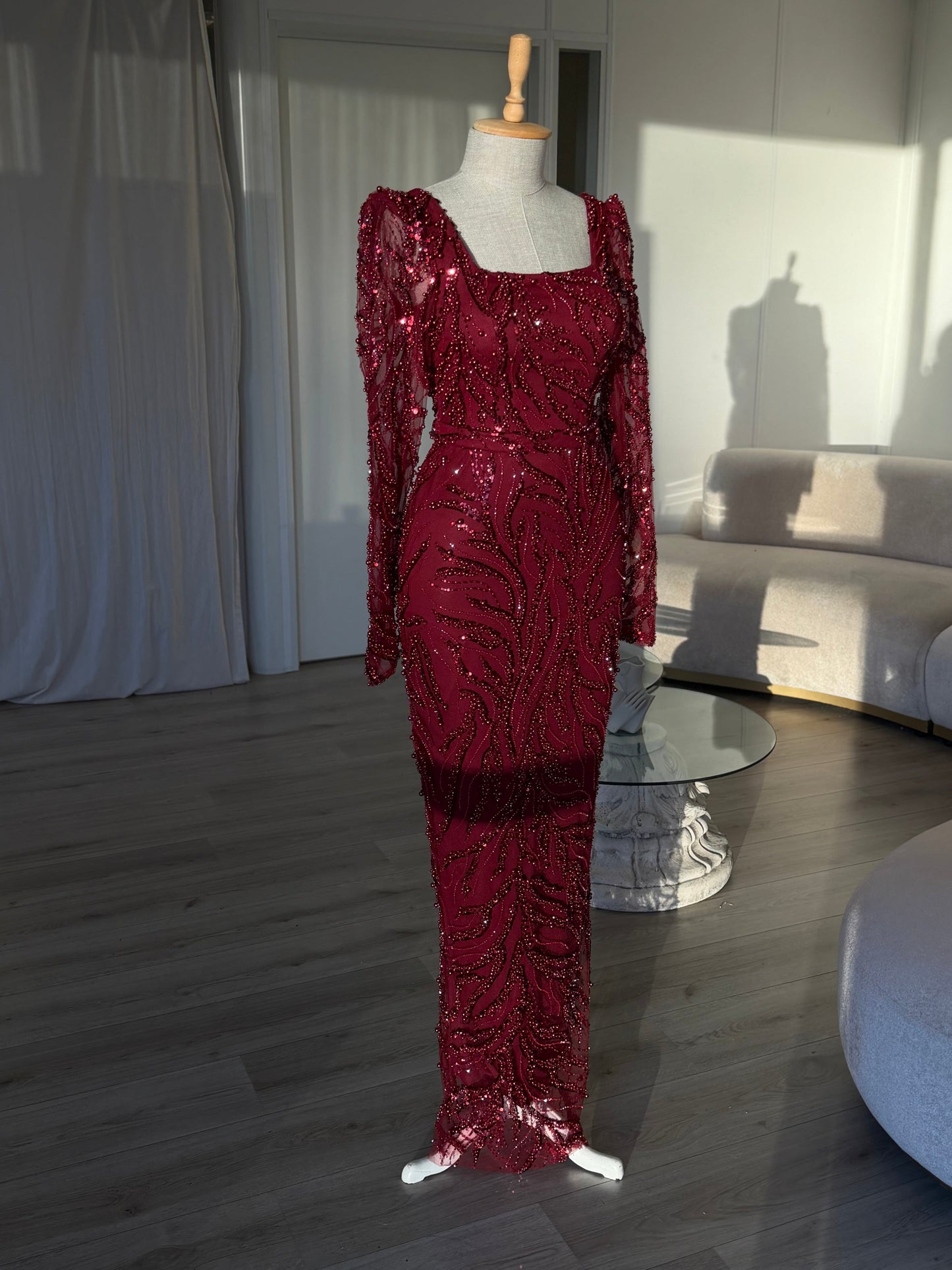 The Elvina dress burgundy