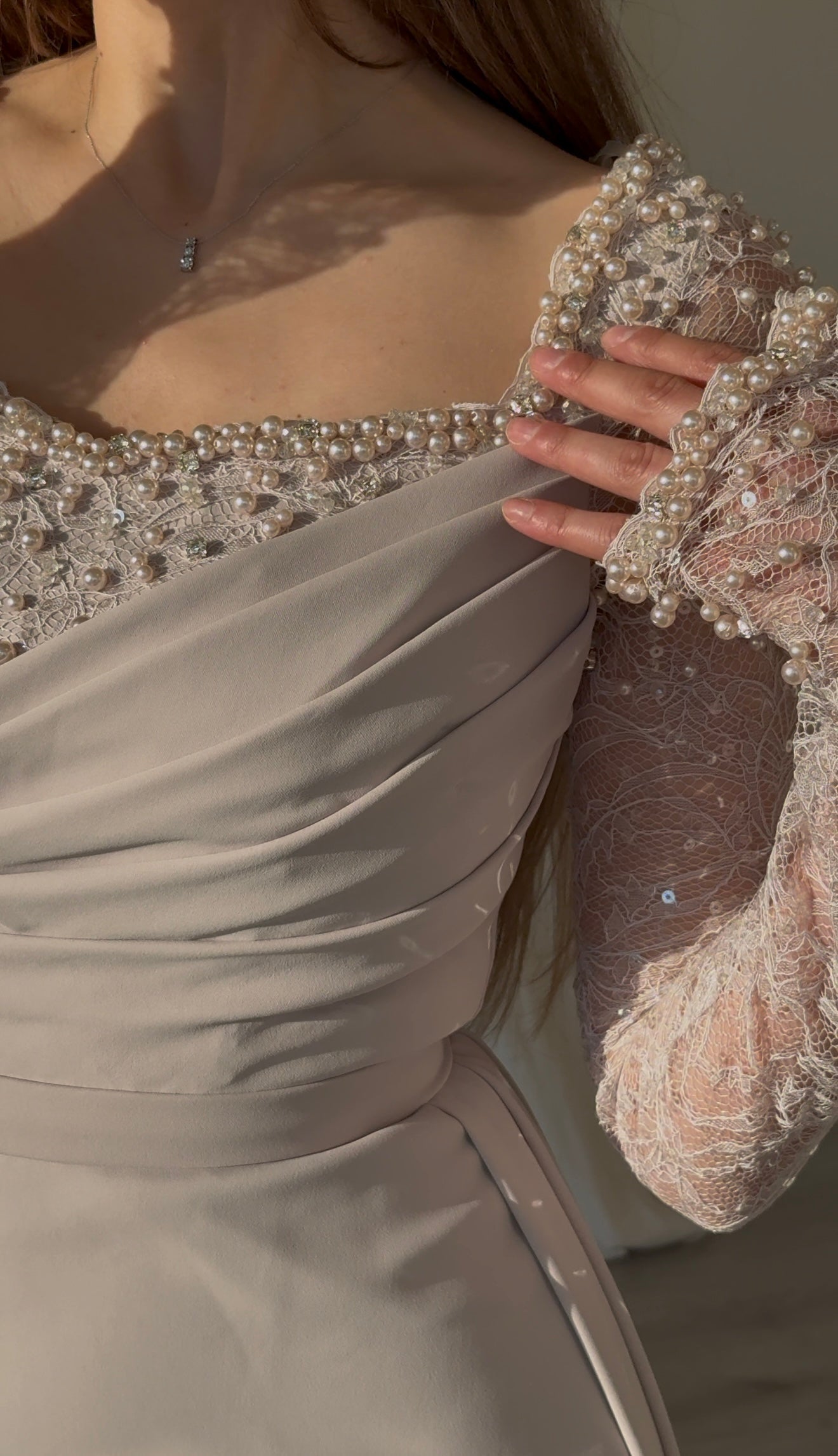 The Asu dress beige