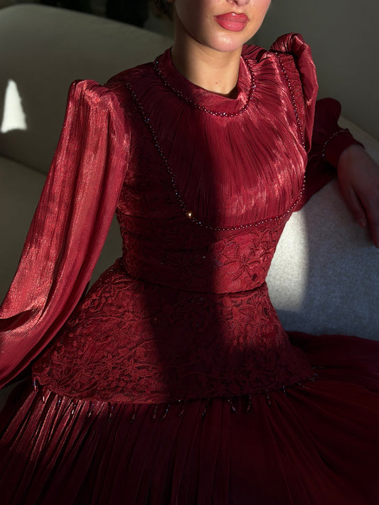 The Diora dress wine