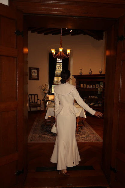 The Evelina suit ivory