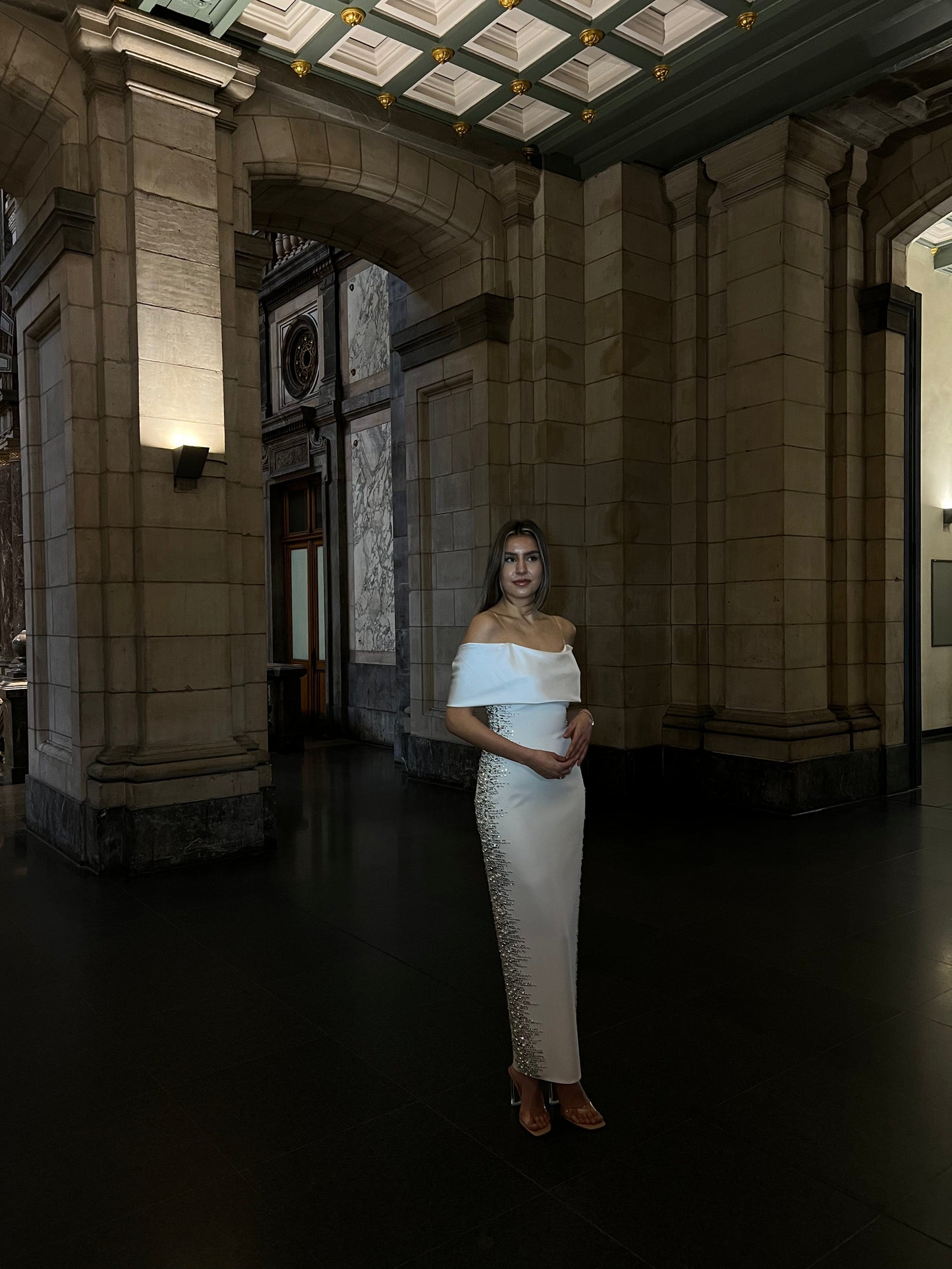 The Meral dress white