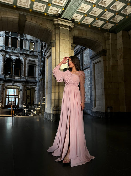The Melek dress soft pink