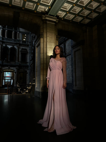 The Melek dress soft pink