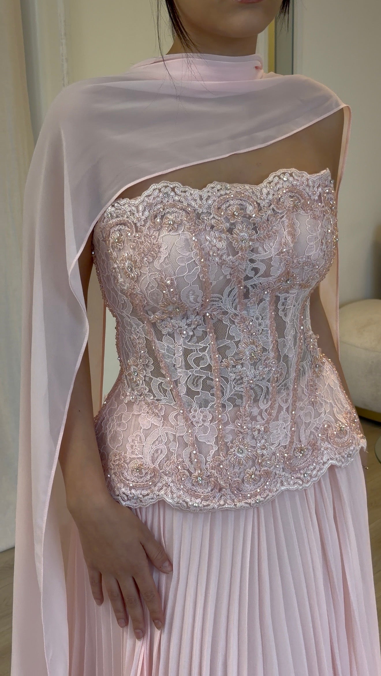 The Arya dress soft pink