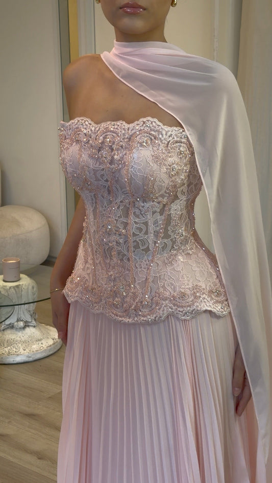 The Arya dress soft pink