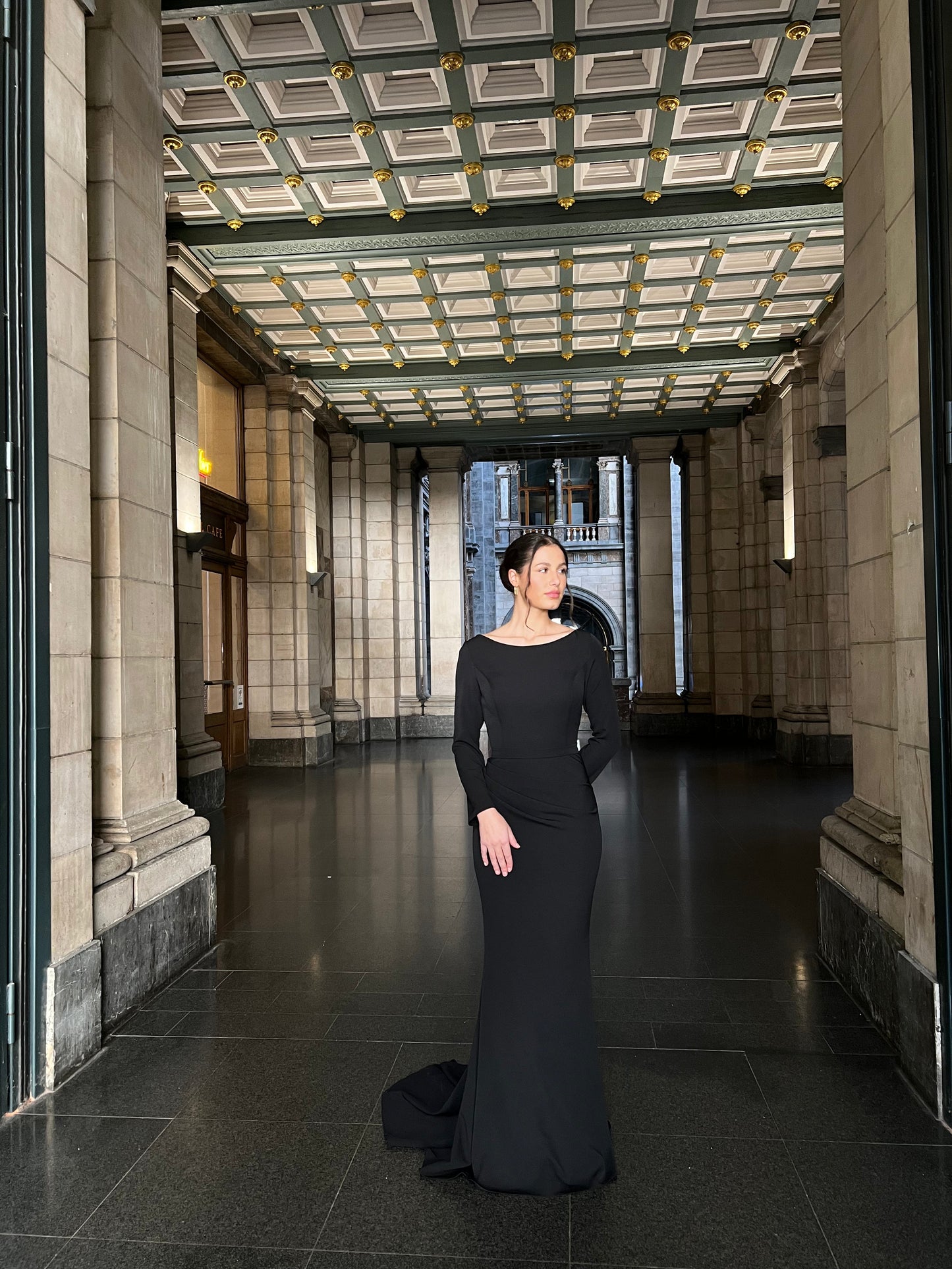 The Hafsa dress black